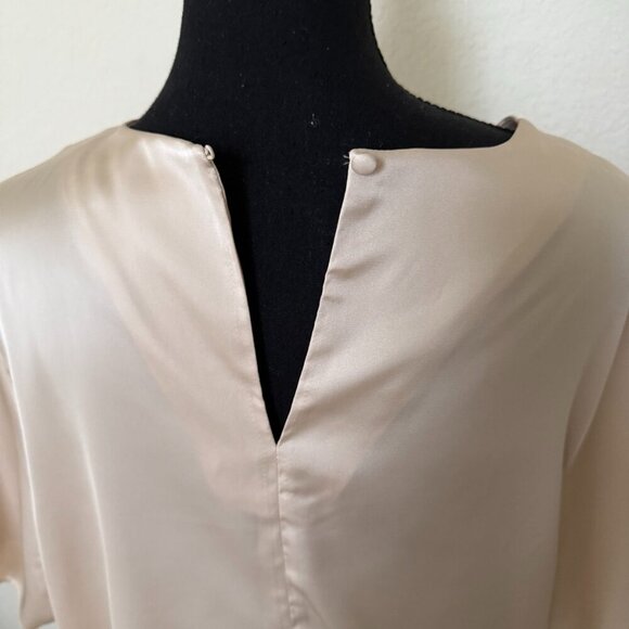 BANANA REPUBLIC SATIN TOP WITH SHORT SLEEVES BEIGE COLOR. SIZE L - Picture 4 of 9